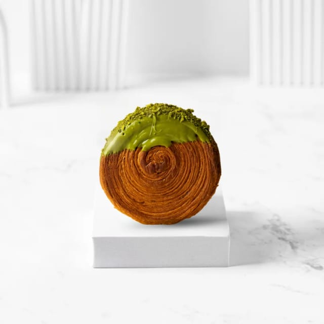 رول نيويورك فستق